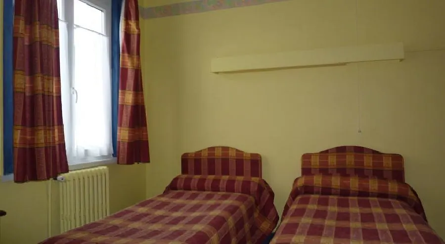 Hotel Saint Maurice Lille 2*,
