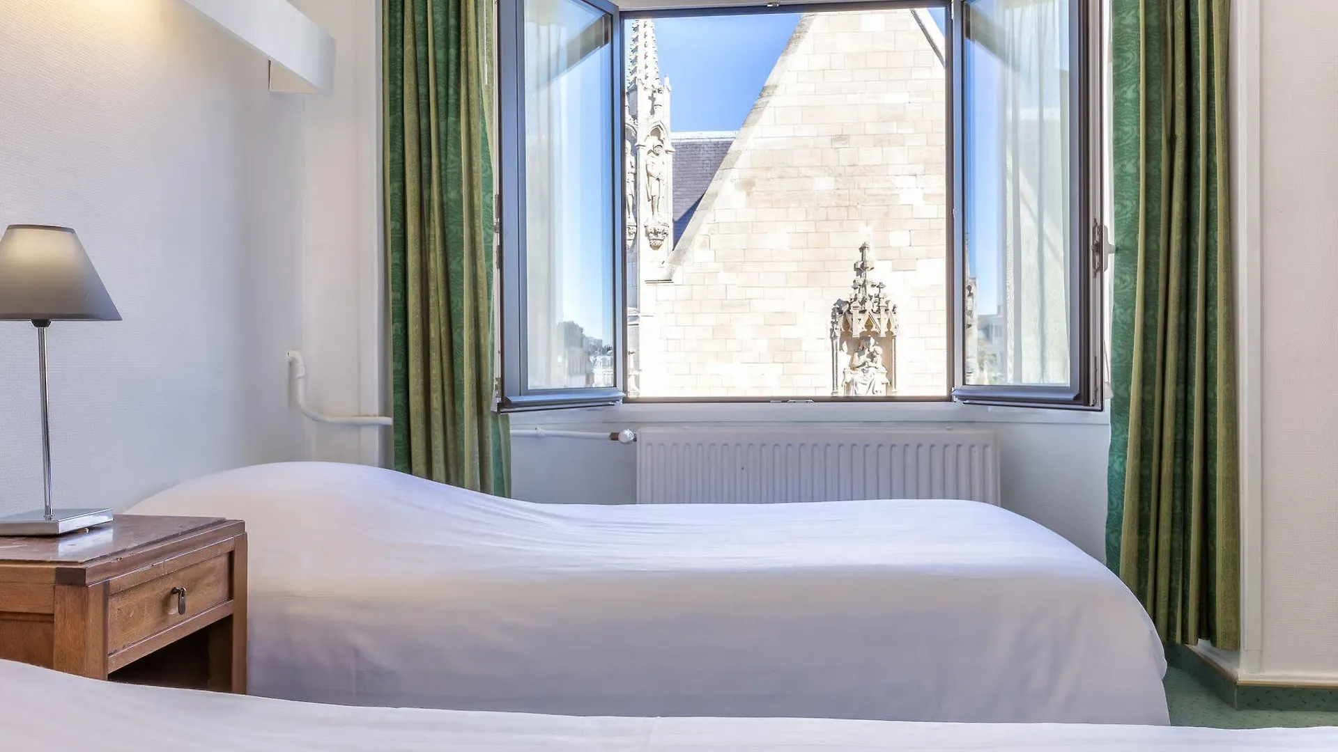 **  Hotel Saint Maurice Lille Frankreich